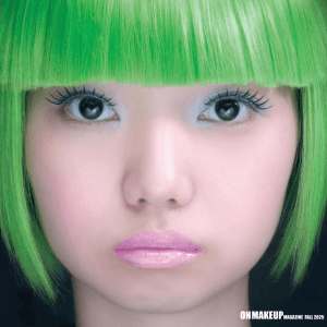 ON MAKEUP MAGAZINE FALL 2025：Tadashi Takahashi - Spring: Early Morning in Paris (グリーンボブとピンクのリップのメイク)